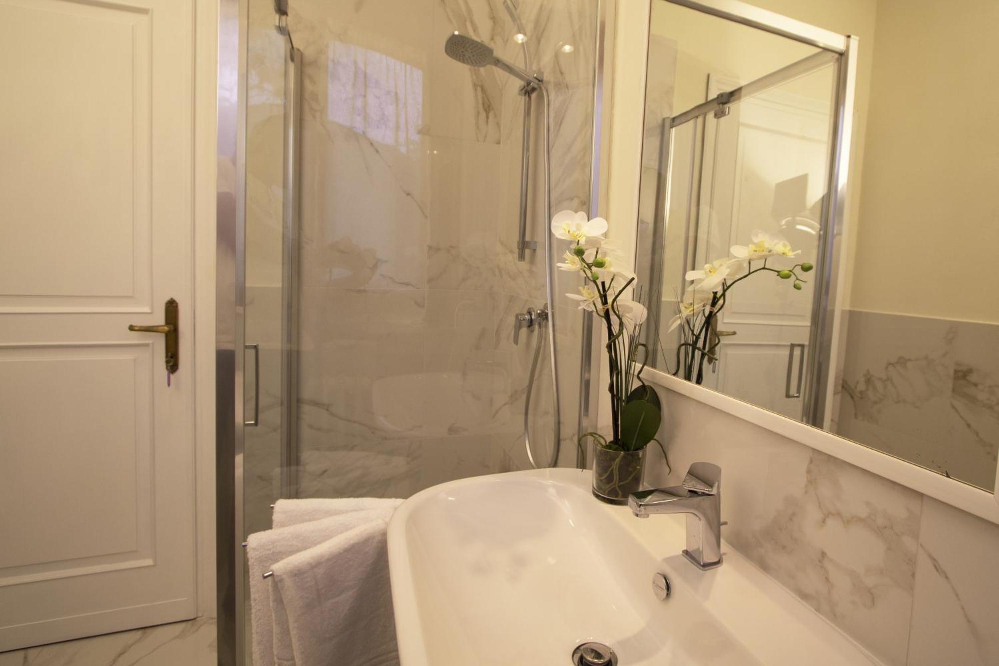 Villamara Luxury Rooms La Spezia Exterior foto